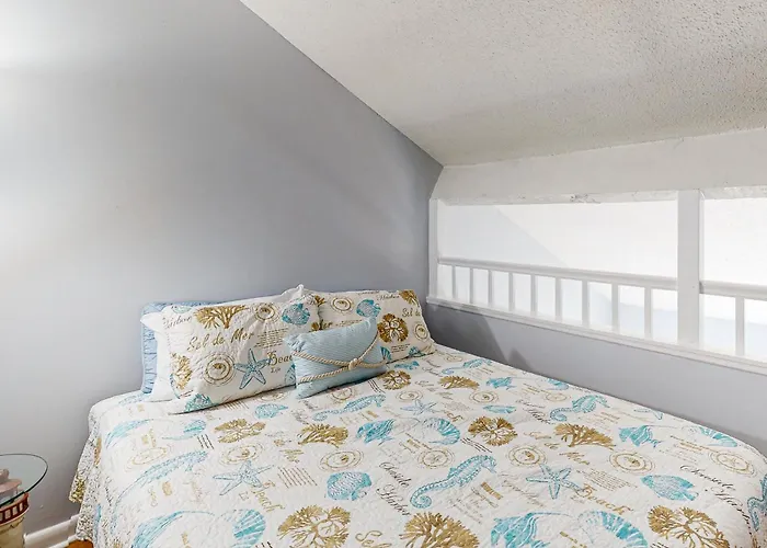Old Port Cove 27 Apartment